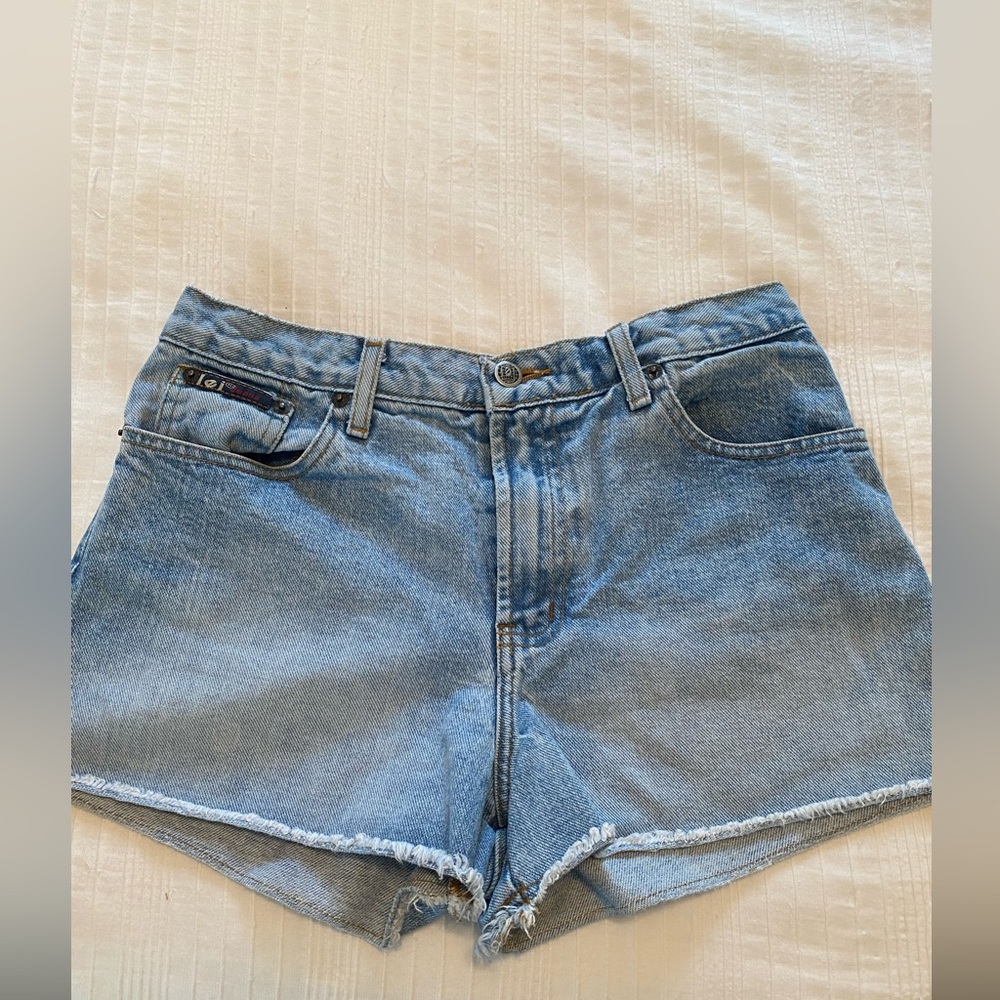Vintage l.e.i jean shorts